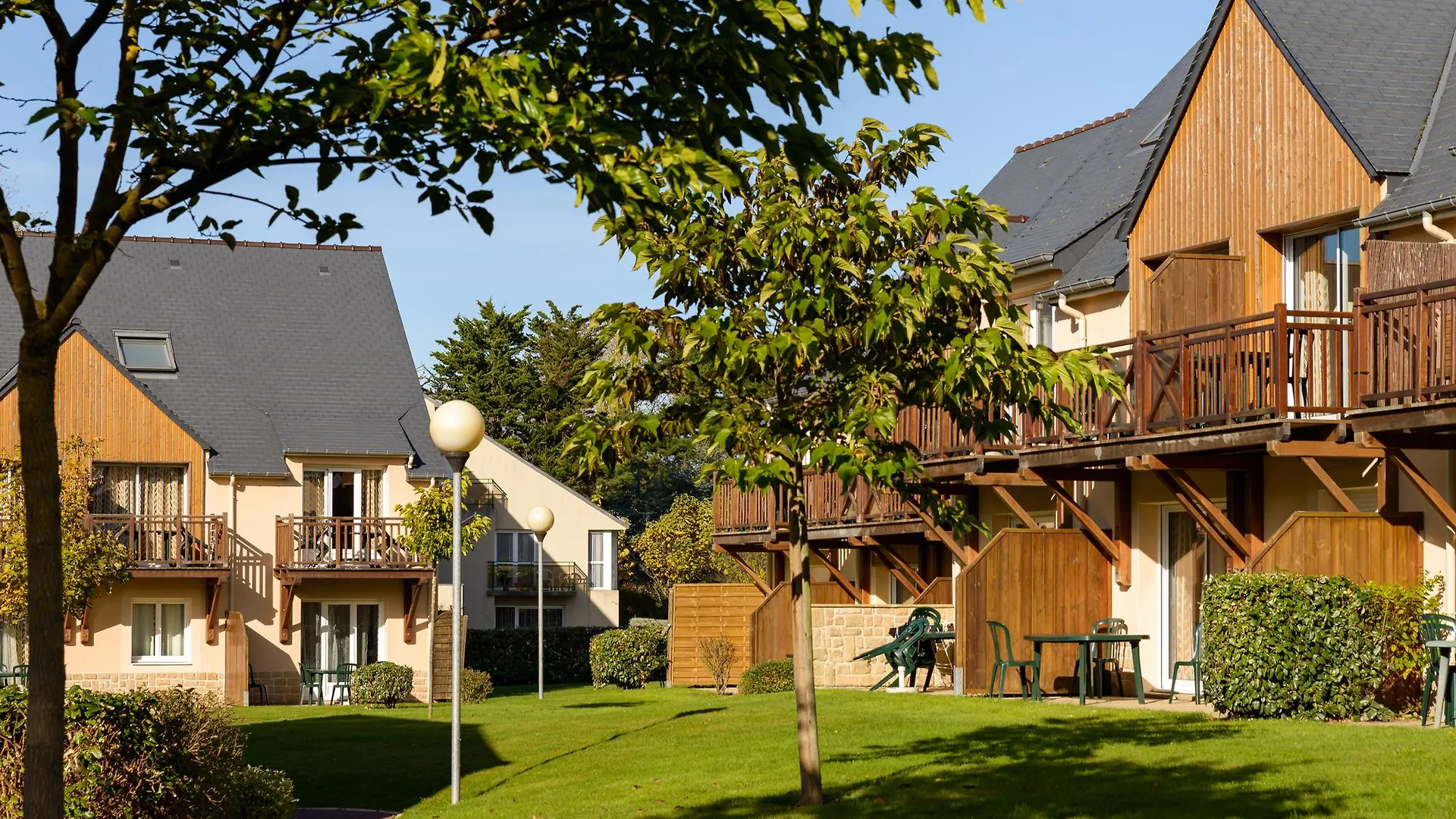 Lagrange Vacances Les Roches Douvres Saint-Briac-sur-Mer Holiday park