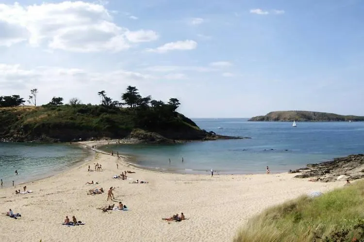Lagrange Vacances Les Roches Douvres Saint-Briac-sur-Mer 3*,